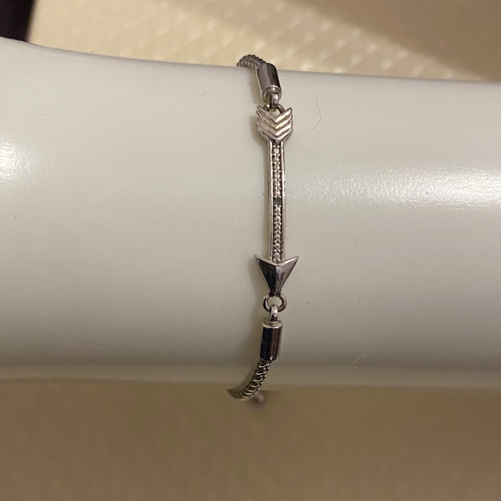 Elegant Silver Plated Arrow Bracelet